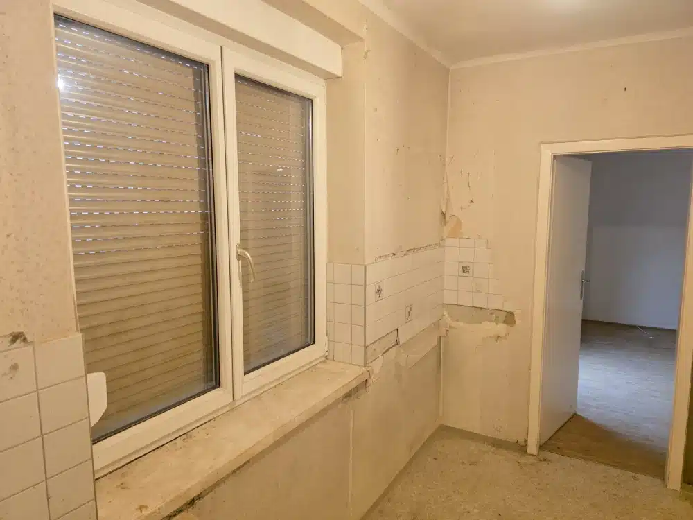 Entrümpelung in Kirchschlag in der Buckligen Welt – Diskretion & Fixpreisgarantie